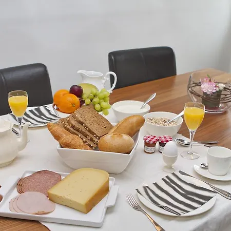 לינה וארוחת בוקר Wit 51 נורדוויק