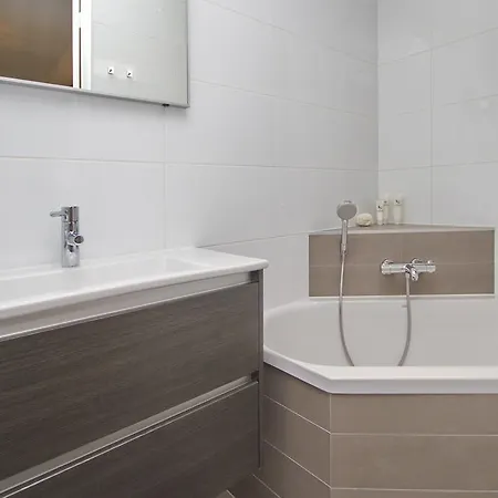 לינה וארוחת בוקר Wit 51